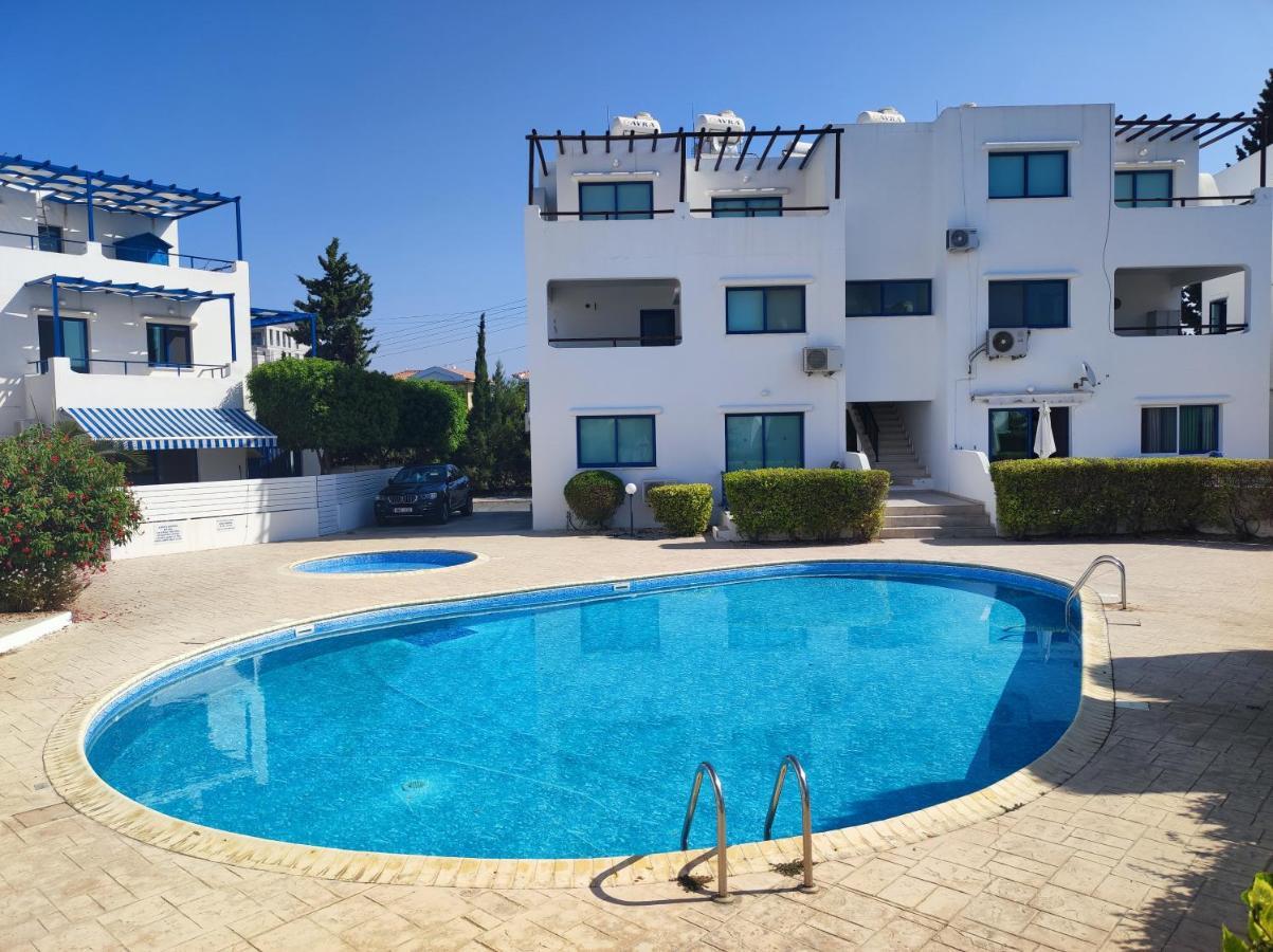 Marina Gardens Apartment Paphos Exterior photo