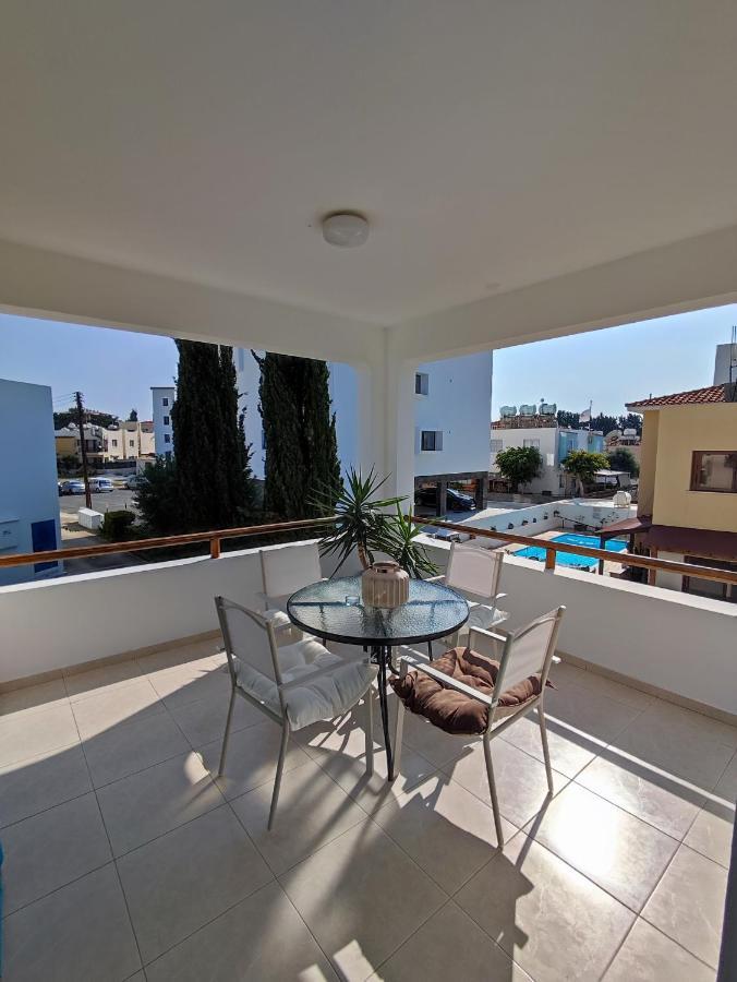 Marina Gardens Apartment Paphos Exterior photo
